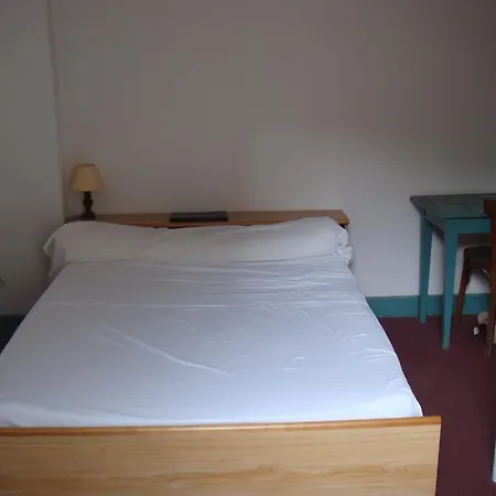 Au Relais D'auron Roure